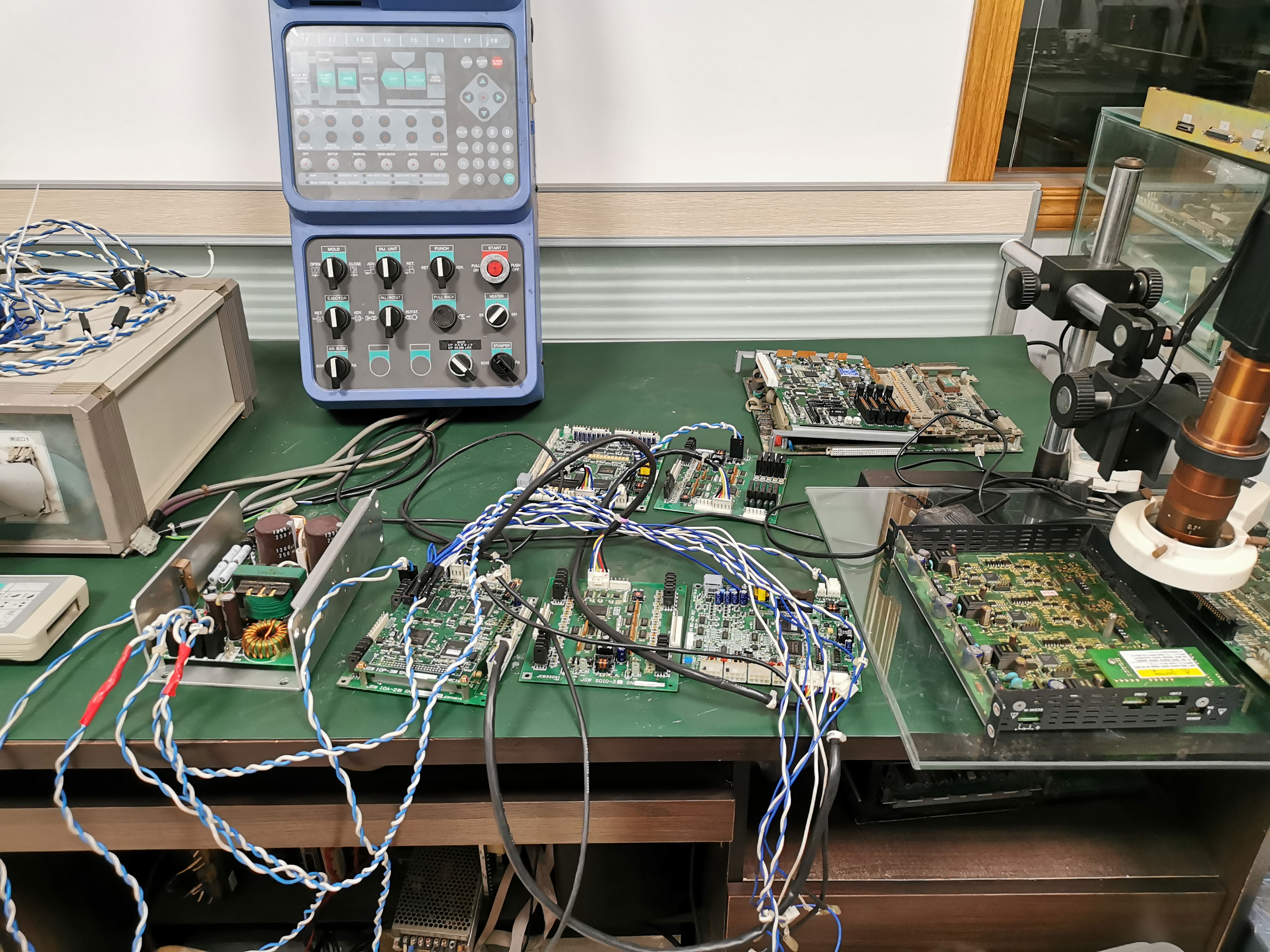 維修工場(chǎng)